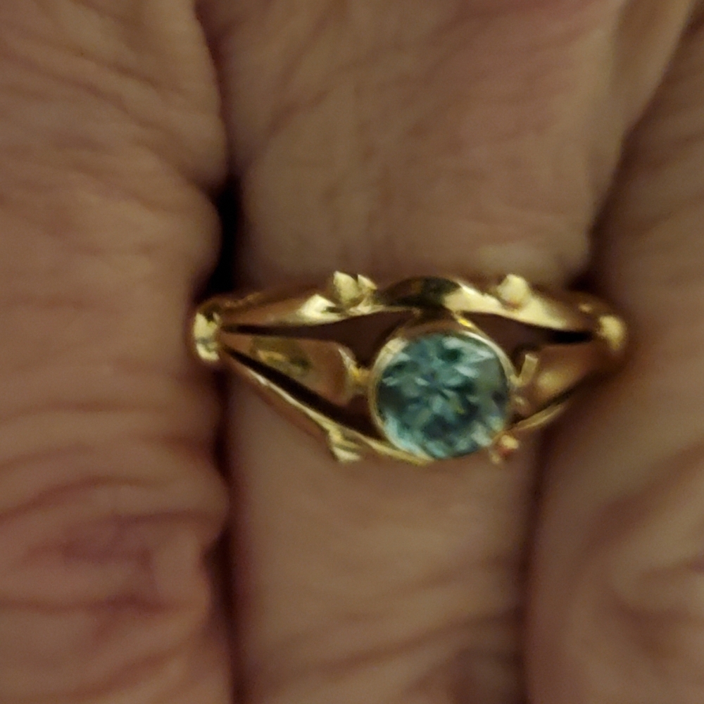 14k Aquamarine vintage ring